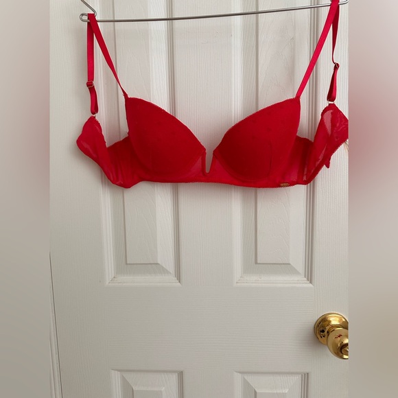 Jessica Simpson Red Lace Push-Up Bra - Picture 2 of 5
